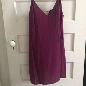 Adorable fuscia aritzia shift dress!